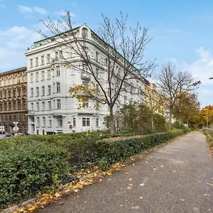 Limehome Rossauer Laende Wien